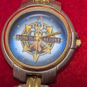 Disneyland Limited Edition watch 324/1000